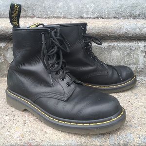 Dr. Doc Martens 1460 Black Greasy Leather Boots 8